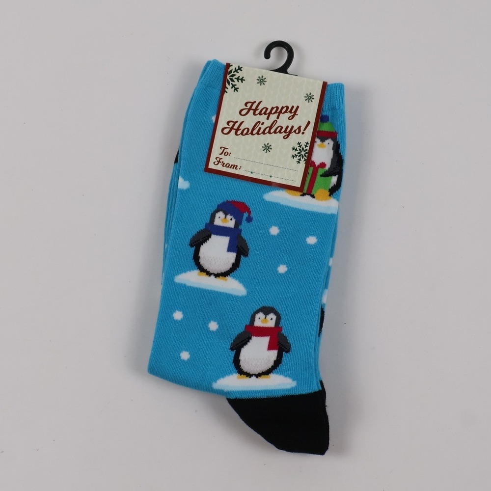 Socksmith Crew Socks Penguins Blue Holiday Graphic Fits Womens 5-10.5 NWT